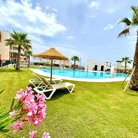 Apartament Modern 3 Bedroom 300 Meters To The